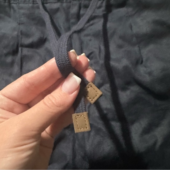 Gutteridge Navy Blue Linen Shorts - Picture 3 of 6